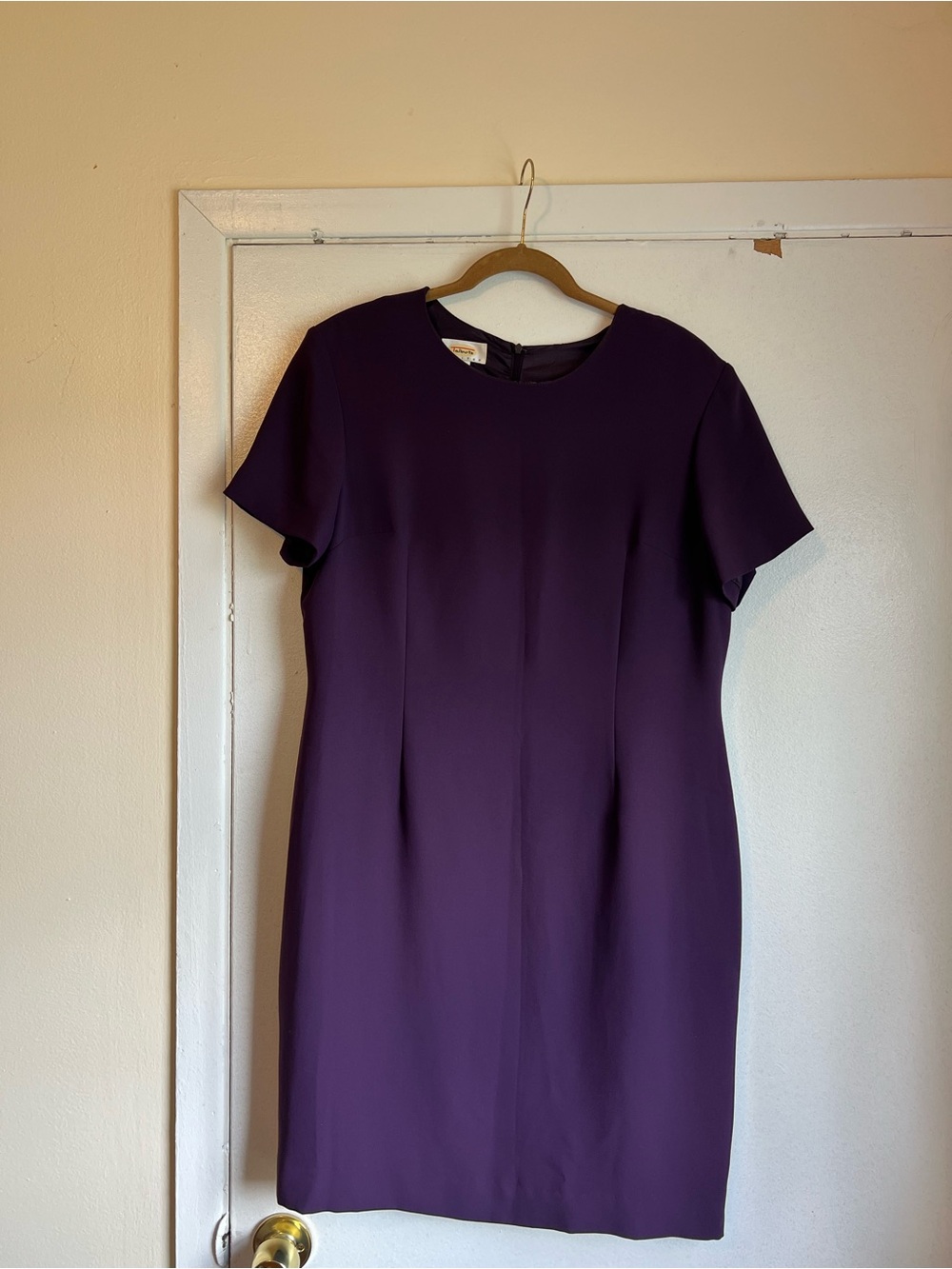 Talbots Vintage Deep Purple Short-Sleeve Shift Dress Size 16P Classic Staple